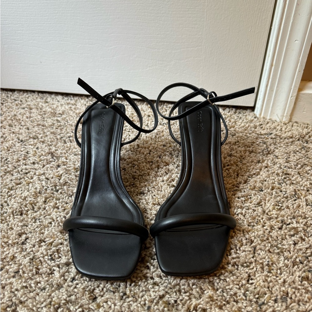 Chic Black Strappy Heels